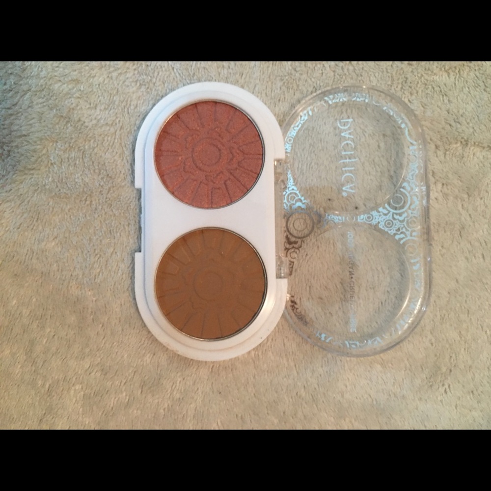 Blush bronzer duo